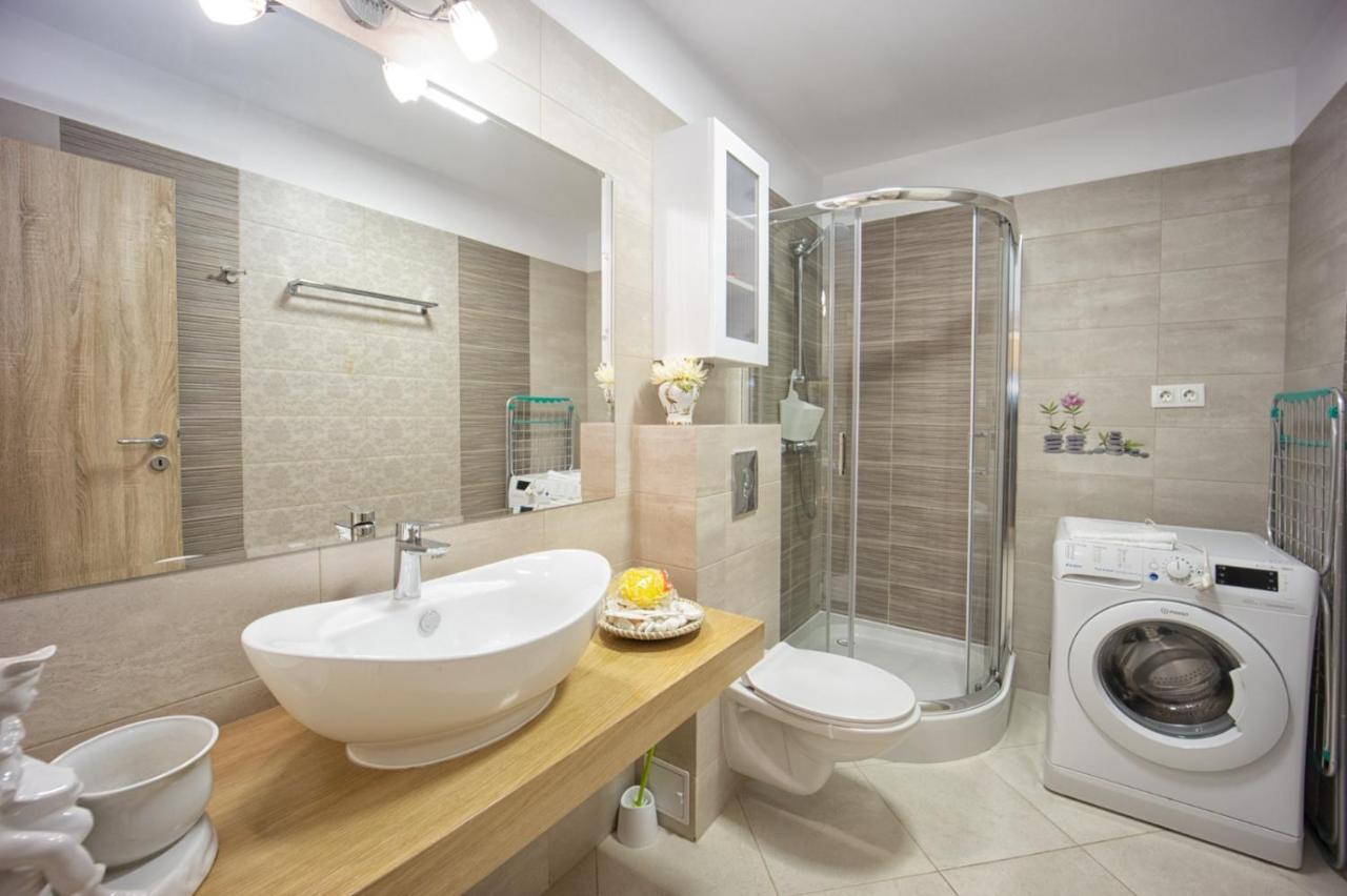 Apartment Coresi Rezidence &